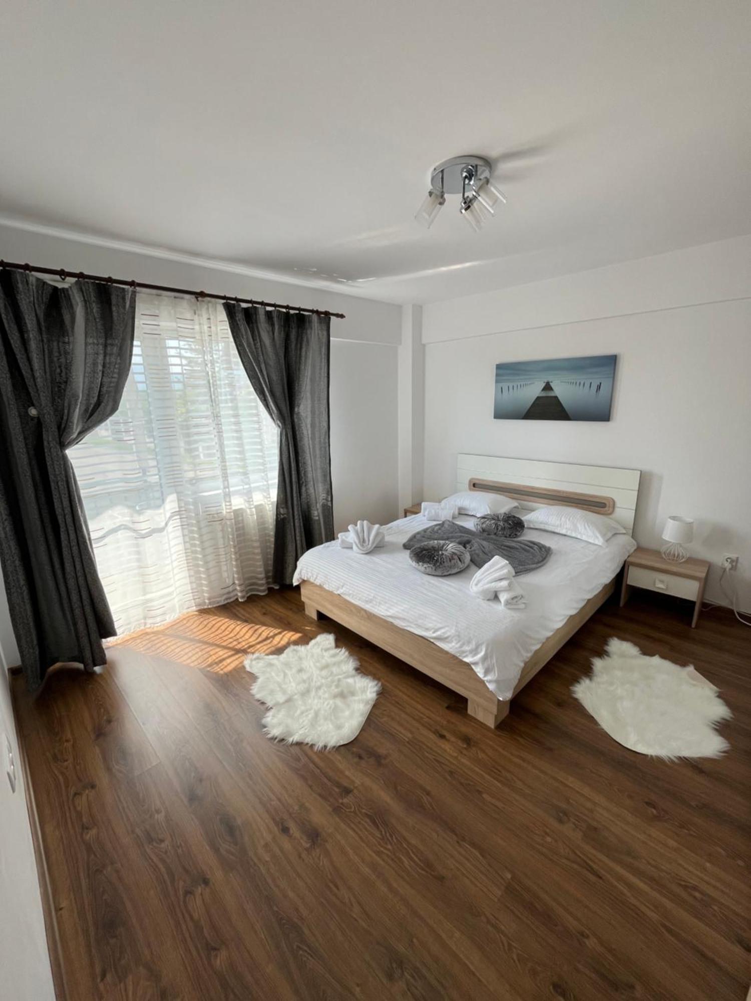 Green Apartaments Zărneşti Zewnętrze zdjęcie