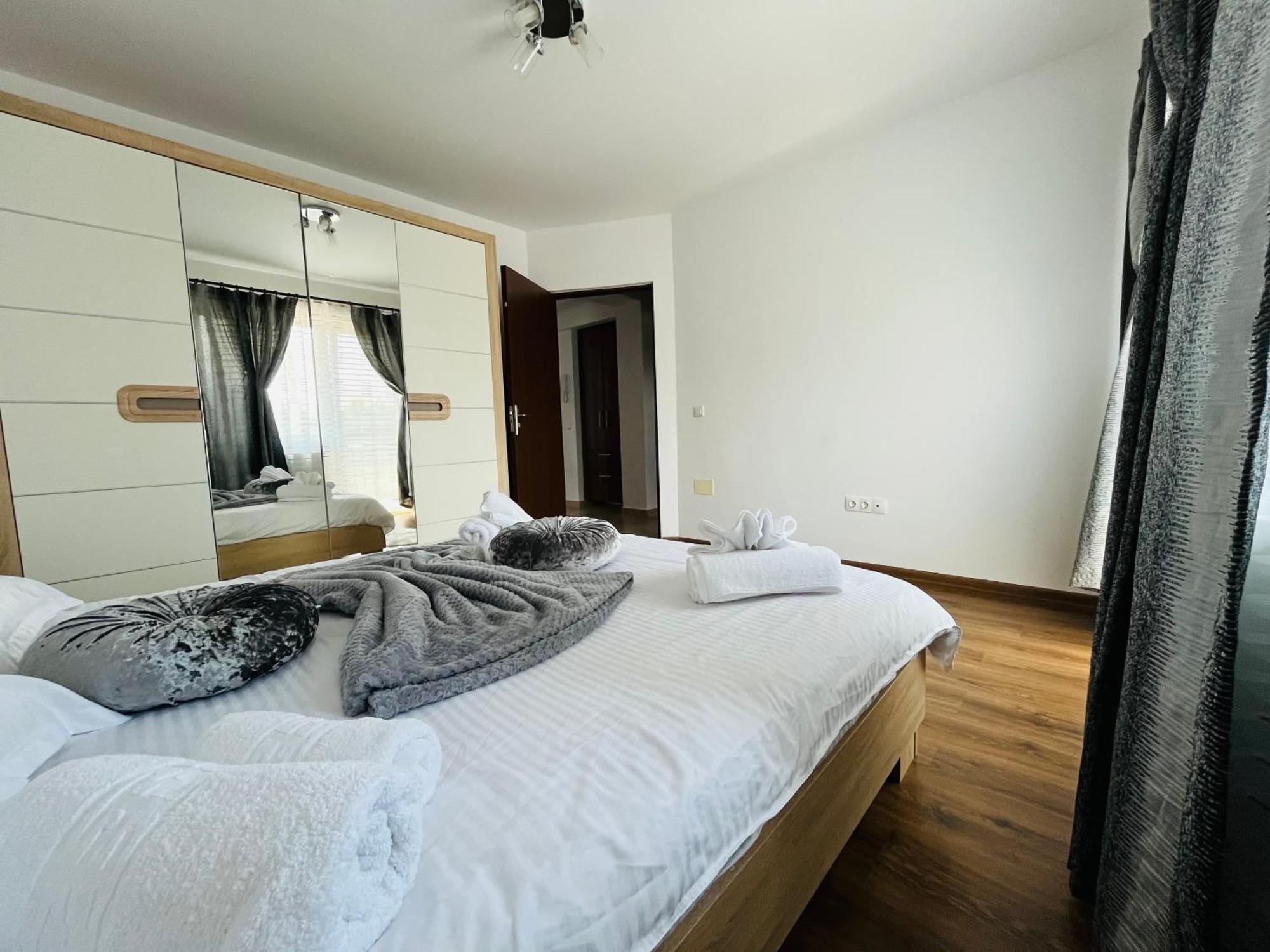 Green Apartaments Zărneşti Zewnętrze zdjęcie