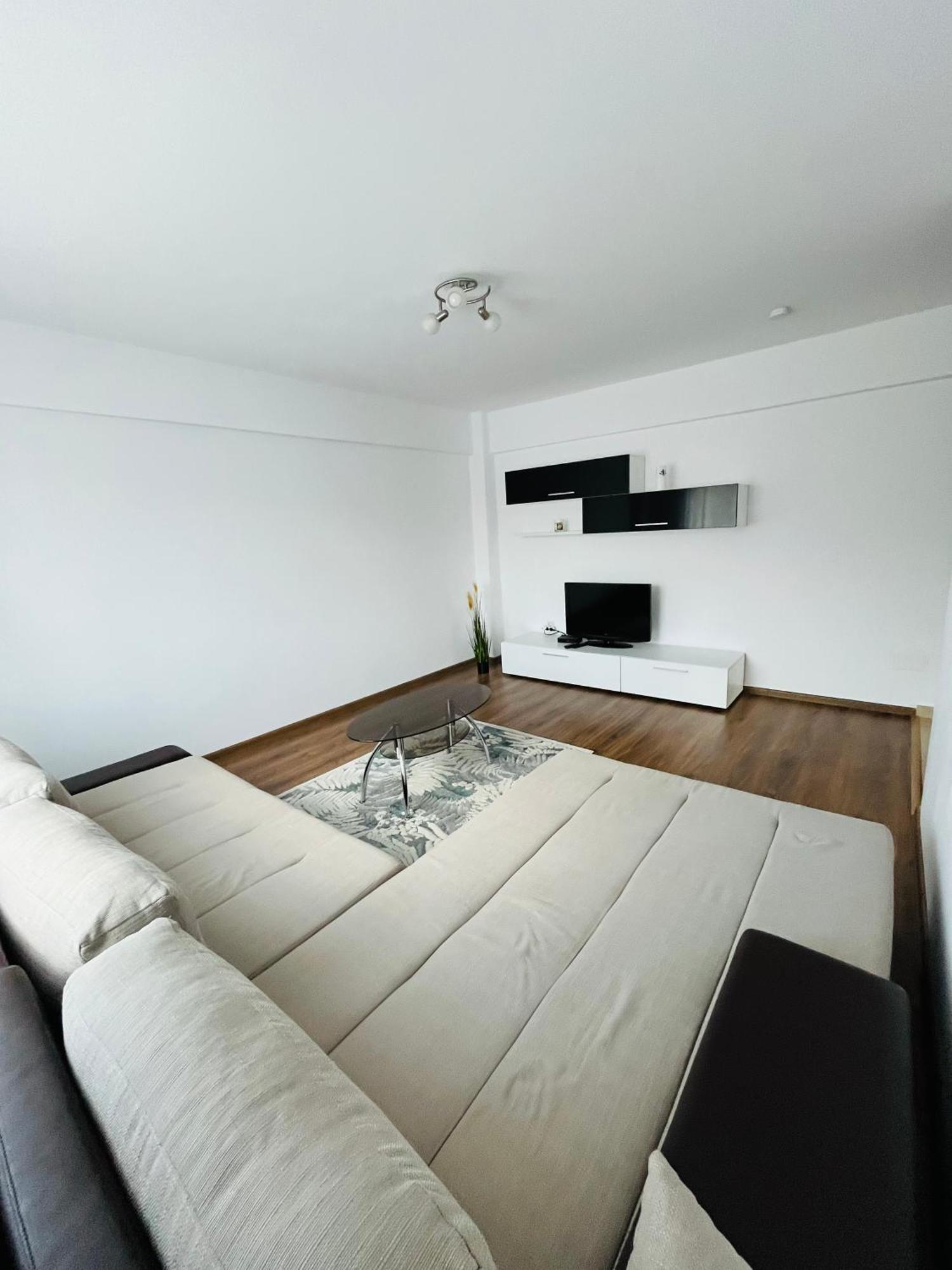 Green Apartaments Zărneşti Zewnętrze zdjęcie
