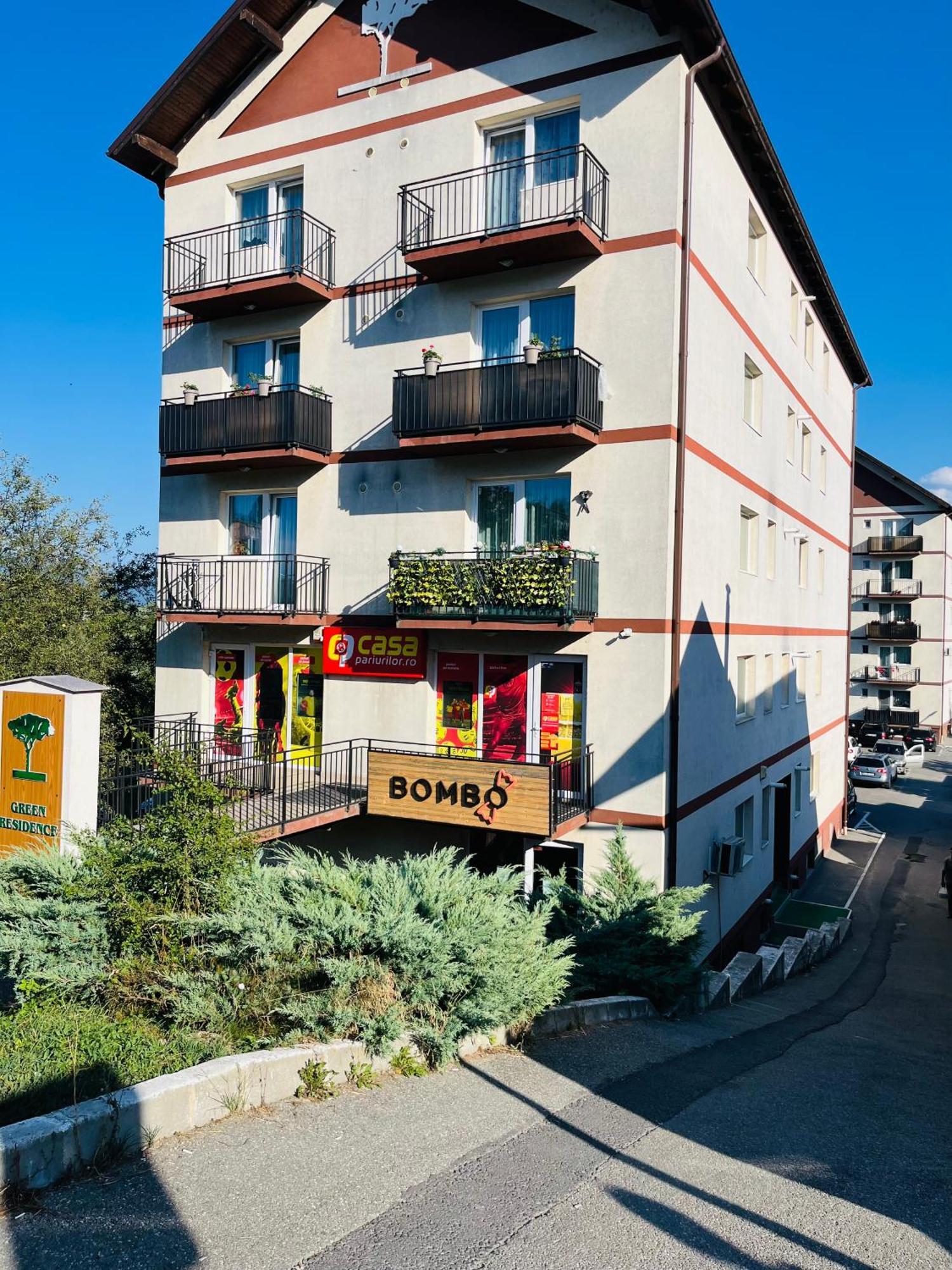 Green Apartaments Zărneşti Zewnętrze zdjęcie