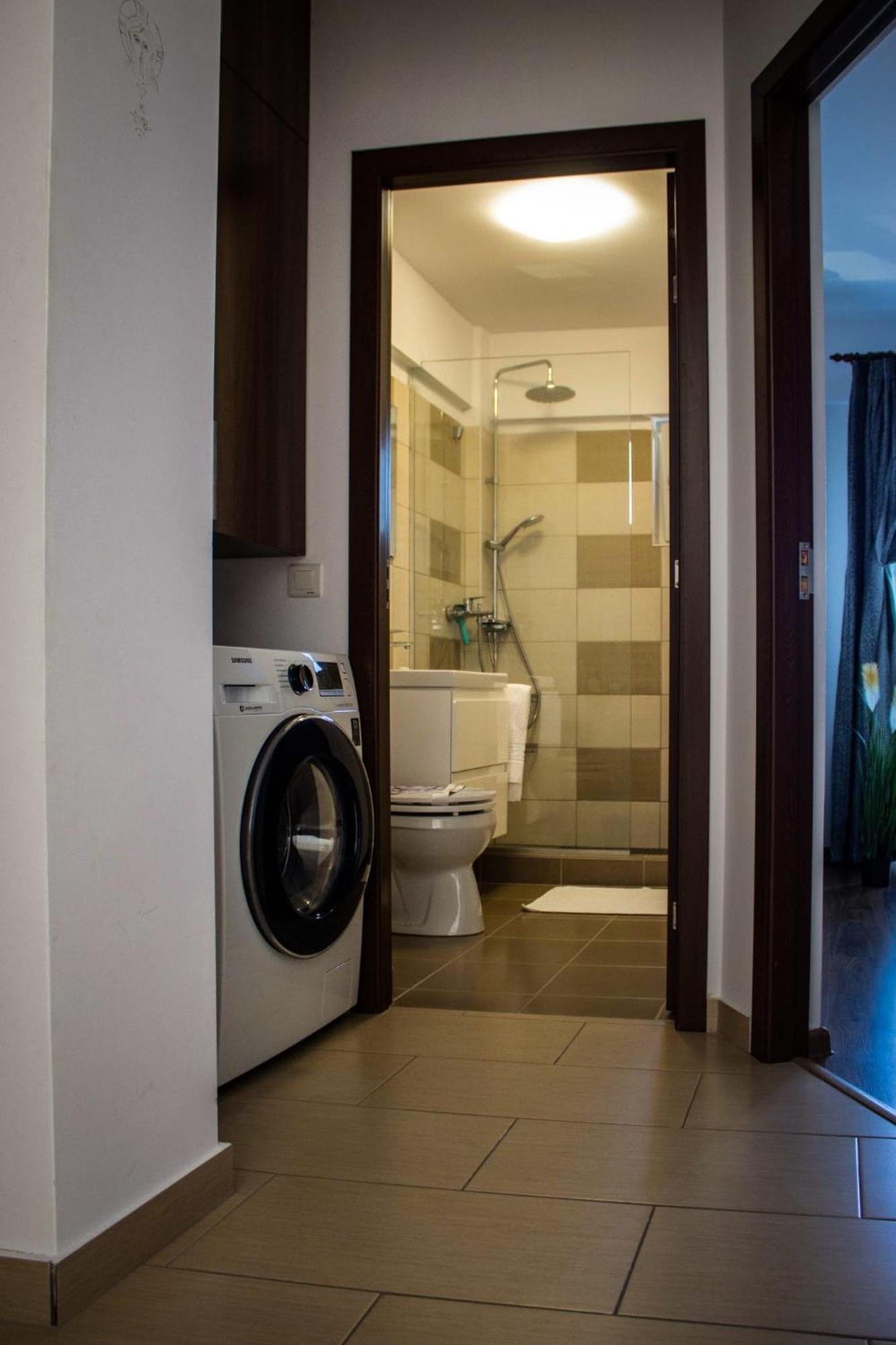 Green Apartaments Zărneşti Zewnętrze zdjęcie