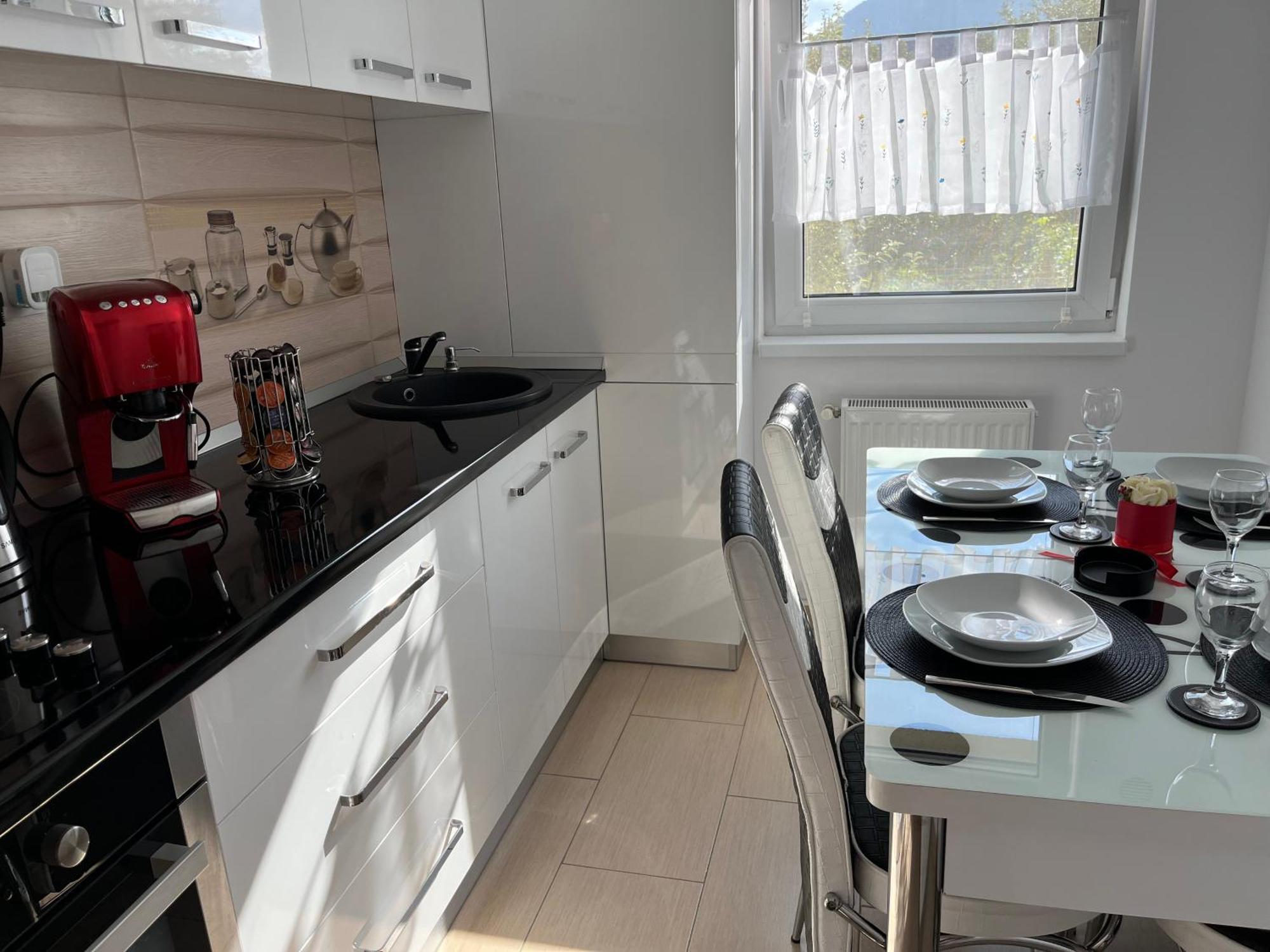 Green Apartaments Zărneşti Zewnętrze zdjęcie
